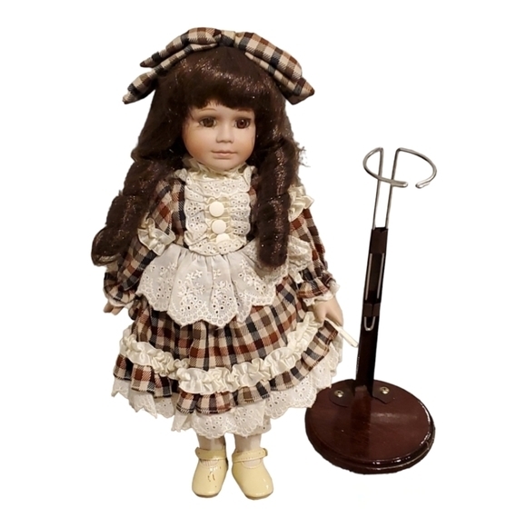 Brinn Other - Vintage 1991 Brinn Porcelain‎ doll